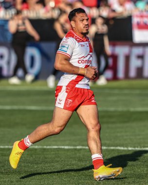 Hull KR takımından Sauaso Sue, Betfred Süper Lig 15. Maç öncesi ısınma turunda Castleford Tigers Hull KR 'a karşı The Mend-A-Hose Jungle, Castleford, Birleşik Krallık, 19 Haziran 2025