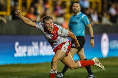 Hull KR takımından Jack Broadbent, 19 Haziran 2025 'te İngiltere' nin Castleford kentinde oynanan 15. Betfred Süper Lig karşılaşmasında Castleford Tigers ile Hull KR karşılaşmasını kutluyor.