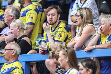 Warrington taraftarları 15. Betfred Süper Ligi karşılaşmasında Warrington Wolves ve Huddersfield Giants maçı sırasında Halliwell Jones Stadyumu, Warrington, İngiltere, 21 Haziran 2025
