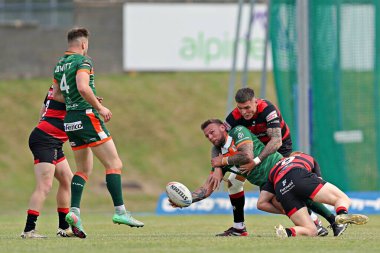 Hunslet RLFC 'den Brad Clavering, 22 Haziran 2025' te Güney Leeds Stadyumu 'nda oynanan Betfred Şampiyonası maçında Hunslet RLFC - Barrow Raiders maçında boşaltılıyor.