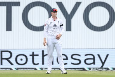 İngiltere 'den Zak Crawley 1. Rothesay Deneme Maçı' nda İngiltere Hindistan 'a karşı Headingley Kriket Sahası, Leeds, İngiltere, 20 Haziran 2025