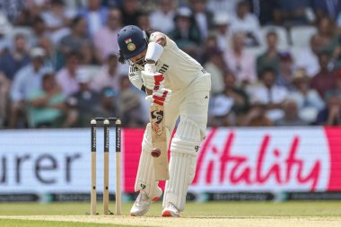 Hindistan 'dan KL Rahul, 1. Rothesay Test Maçı' nda Hindistan 'a karşı Headingley Kriket Sahası, Leeds, Birleşik Krallık' ta 20 Haziran 2025 'de oynanan 1.