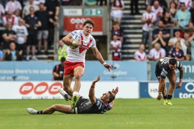 St. Helens 'den Owen Dagnall, Betfred Süper Lig' in 15. Turu 'nda St Helens - Leeds Rhinos maçında 20 Haziran 2025' te St Helens Stadyumu 'nda topa vuruyor.