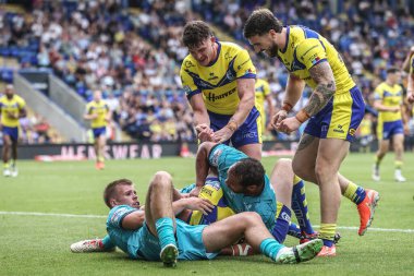 Warrington Wolves takımından Marc Sneyd, 21 Haziran 2025 'te Warrington, İngiltere' deki Halliwell Jones Stadyumu 'nda Warrington Wolves ile Huddersfield Giants arasındaki 15.