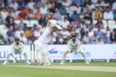 İngiltere 'den Ben Duckett, 1. Rothesay Test Maçı 2. Gün' de Hindistan 'a karşı Headingley Kriket Sahası, Leeds, Birleşik Krallık, 21 Haziran 2025' de iki koşu yaptı.