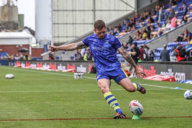 Warrington Wolves 'dan Marc Sneyd maç öncesi ısınma turunda 15. Betfred Süper Ligi karşılaşmasında Warrington Wolves, Huddersfield Giants' a karşı Halliwell Jones Stadyumu, Warrington, İngiltere, 21 Haziran 2025