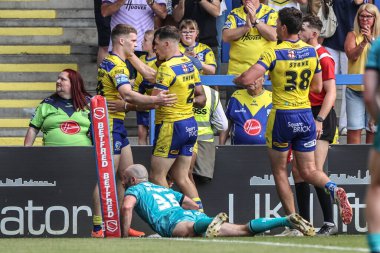 Warrington Wolves 'tan Jake Thewlis, 21 Haziran 2025' te Warrington, İngiltere 'deki Halliwell Jones Stadyumu' nda Warrington Wolves ile Huddersfield Giants arasındaki 15.