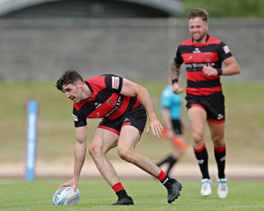 Barrow Raiders takımından Shane Toal, 22 Haziran 2025 'te Güney Leeds Stadyumu' nda oynanan Betfred Şampiyonası maçında Hunslet RLFC - Barrow Raiders maçında üçüncü kez gol attı.