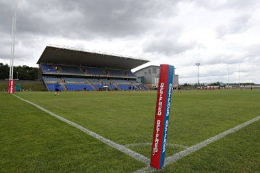 Betfred Şampiyonası öncesi Güney Leeds Stadyumu 'nun genel bir görüntüsü. Hunslet RLFC, Barrow Raiders' a karşı South Leeds Stadyumu, Leeds, İngiltere, 22 Haziran 2025