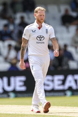 İngiltere kaptanı Ben Stokes, 1. Rothesay Test Günü 4. Maç sırasında Headingley Cricket Ground, Leeds, Birleşik Krallık 'ta Hindistan' a karşı İngiltere karşılaşması, 23 Haziran 2025