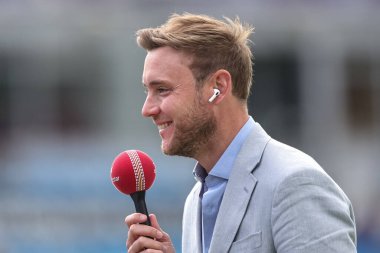 Stuart Broad, 1. Rothesay Test Günü sırasında Headingley Cricket Ground, Leeds, Birleşik Krallık, 23 Haziran 2025 'te Hindistan ile İngiltere maçında yayınlandı.
