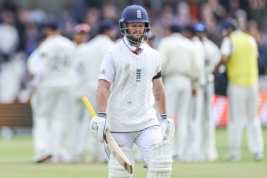 İngiltere 'den Ben Duckett, 1. Rothesay Test Maçı sırasında 149' da Hindistan 'a karşı Headingley Cricket Ground, Leeds, Birleşik Krallık' ta 24 Haziran 2025 'de elendi.