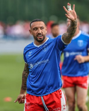 Hull KR 'dan Elliot Minchella, Betfred Süper Lig 16. Raundunda ısınma turunda Hull KR, Wakefield Trinity' ye karşı Sewell Group Craven Park, Kingston upon Hull, Birleşik Krallık, 27 Haziran 2025