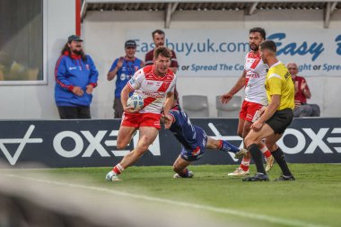 Hull KR 'dan Tom Davies, 27 Haziran 2025' te İngiltere 'nin Hull kenti Kingston' da oynanan Sewell Group Craven Park 'ta oynanan 16.