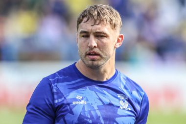 Warrington Wolves takımından Sam Powell, Betfred Süper Lig 16. Maç öncesi ısınma turunda Warrington Wolves, Hull FC 'ye karşı Halliwell Jones Stadyumu, Warrington, Birleşik Krallık, 28 Haziran 2025