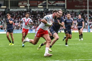 St. Helens takımından Kyle Feldt, 29 Haziran 2025 'te St Helens ile Salford Red Devils arasında oynanan Betfred Süper Lig karşılaşmasında sahaya çıkıyor.