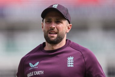 İngiltere 'den Chris Woakes 2 Temmuz 2025' te İngiltere 'nin Edgbaston, Birmingham' da Hindistan 'a karşı oynadığı 2. Rothesay Test Maçı' nda ısınma öncesi oturumda