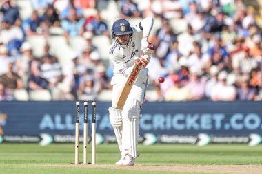 Hindistan kaptanı Shubman Gill, 2 Temmuz 2025 'te Birmingham, İngiltere' nin Edgbaston kentinde oynanan 1. Rothesay Test Maçı 'nda 4 (4) vuruş yaptı.