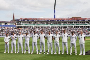 İngiltere 2. Rothesay Deneme Maçı 1. Günü sırasında İngiltere, İngiltere 'ye karşı Edgbaston, Birmingham, İngiltere, 2 Temmuz 2025