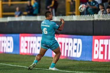Huddersfield Giants takımından Tui Lolohea, Betfred Süper Ligi 'nin 17. raundunda Castleford Tigers, Huddersfield Giants' a karşı oynadığı The Mend-A-Hose Jungle, Castleford, Birleşik Krallık, 3 Temmuz 2025 karşılaşmasını kutluyor.