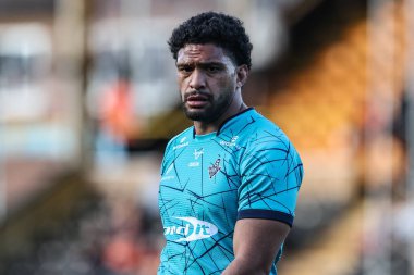 Huddersfield Giants takımından Taane Milne 17. Betfred Süper Ligi karşılaşmasında ısınma turunda Castleford Tigers, Huddersfield Giants 'a karşı The Mend-A-Hose Jungle, Castleford, Birleşik Krallık, 3 Temmuz 2025