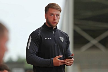 Salford Red Devils 'den Danny Richardson 17. Betfred Süper Ligi karşılaşmasından önce Salford Red Devils, Warrington Wolves' a karşı Salford Community Stadyumu, Eccles, İngiltere, 4 Temmuz 2025