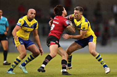 Warrington Wolves takımından Lachlan Fitzgibbon, Salford Red Devils ile Warrington Wolves maçında Salford Community Stadyumu 'nda oynanan 17.