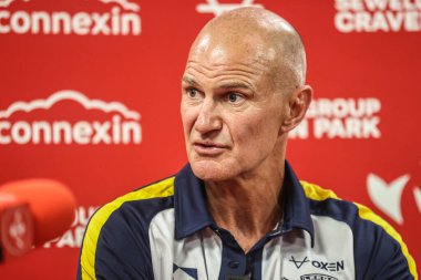 Leeds Rhinos takımının teknik direktörü Brad Arthur, 17. Betfred Süper Ligi karşılaşmasında basın mensuplarına konuştu. Hull KR, Leeds Gergedan 'a karşı Sewell Group Craven Park, Kingston on upon Hull, 6 Temmuz 2025
