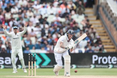İngiltere kaptanı Ben Stokes, İngiltere 'nin Birmingham kentinde oynanan 2. Rothesay Test Maçı' nda 4 puan aldı.