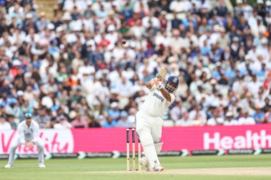 Hintli Rishabh Pant, İngiltere 'nin Edgbaston, Birmingham, İngiltere' de oynanan 2. Rothesay Test Maçı 'nda 6 (6) puan aldı.