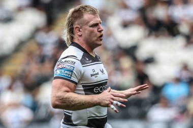 Hull FC 'den Brad Fash 5 Temmuz 2025' te MKM Stadyumu 'nda oynanan 17. Betfred Süper Lig karşılaşmasında ısınma turunda Hull FC, St Helens' e karşı.
