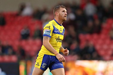 Warrington Wolves 'tan Marc Sneyd 17. Betfred Süper Ligi karşılaşmasında Salford Red Devils, Warrington Wolves' a karşı Salford Community Stadyumu, Eccles, İngiltere, 4 Temmuz 20255