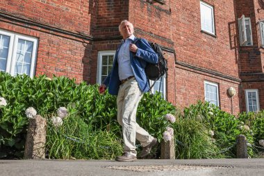 İzleyiciler 3. Rothesay Deneme Maçı 1. İngiltere Hindistan 'a karşı Lords, Londra, İngiltere, 10 Temmuz 2025' te tribünlere gidiyorlar.