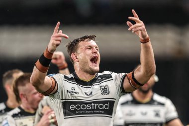 Hull FC 'den Liam Knight, 10 Temmuz 2025' te MKM Stadyumu 'nda oynanan 18. Betfred Süper Lig karşılaşmasında galibiyeti kutluyor.