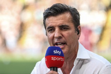 Brian Carney, Betfred Süper Lig 'in 18. Maçı öncesinde Sky Sports' ta Hull FC, Wakefield Trinity 'ye karşı MKM Stadyumu, Hull, İngiltere, 10 Temmuz 2025' de oynanan maçta konuşma yapacak.