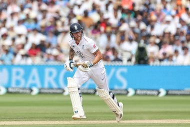 İngiltere kaptanı Ben Stokes, 3. Rothesay Test Maçı 'nda koşuyor. 4. İngiltere Hindistan - Lords, Londra, İngiltere, 13 Temmuz 2025