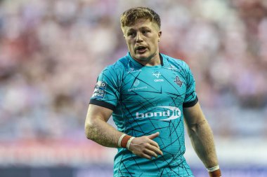 Huddersfield Giants 'ın Sam Halsall' ı Betfred Süper Lig 18. Raundda Wigan Warriors 'a karşı Huddersfield Giants' a karşı Brick Community Stadyumu, Wigan, İngiltere, 11 Temmuz 2025