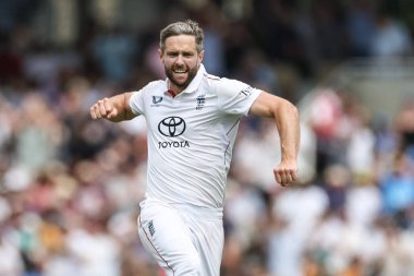 İngiltere 'den Chris Woakes, Hindistan' dan Nitish Kumar Reddy 'nin kalesini 3. Rothesay Test Maçı' nda kutluyor. 5. Hindistan - Lords, Londra, Birleşik Krallık, 14 Temmuz 2025