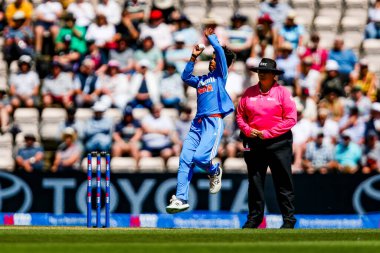 Hindistan 'dan Kranti Gaud, 1. Metro Bank Bir Gün Uluslararası Maçı sırasında İngiltere Bayanlar Hindistan' a Karşı Utilita Bowl, Southampton, Birleşik Krallık 'ta 16 Temmuz 2025