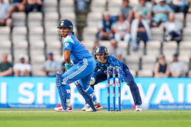 Hindistan 'dan Richa Ghosh, 1. Metro Bank Bir Gün Uluslararası Maçı sırasında İngiltere Bayanlar Hindistan' a Karşı Utilita Bowl, Southampton, Birleşik Krallık 'ta 16 Temmuz 2025