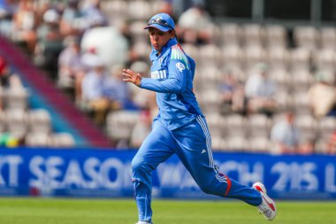 Hindistan 'dan Harmanpreet Kaur, 1. Metro Bank Bir Gün Uluslararası müsabakasında İngiltere Kadınlar Hindistan Kadınlarına Karşı Utilita Bowl, Southampton, Birleşik Krallık, 16 Temmuz 2025