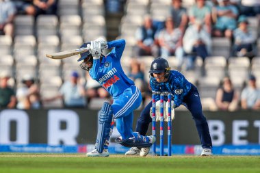 Hindistan 'dan Jemimah, 1. Metro Bank Bir Gün Uluslararası Maçı sırasında İngiltere Bayanlar Hindistan' a Karşı Utilita Bowl, Southampton, Birleşik Krallık 'ta 16 Temmuz 2025