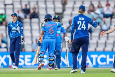 Hindistan 1. Metro Bankası Uluslararası Maçı 'nı kazandı İngiltere - Hindistan Kadınlar Utilita Bowl, Southampton, İngiltere, 16 Temmuz 2025