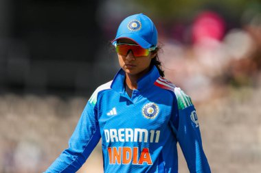 Hindistan 'dan Pratika Rawal, 1. Uluslararası Metro Bankası' nın 16 Temmuz 2025 'te oynanan Utilita Bowl, Southampton' da İngiltere Bayanlar ve Hindistan Kadınlarına karşı oynadığı 1.