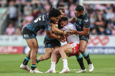 St. Helens takımından Kyle Feldt, 17 Temmuz 2025 'te St Helens-Leigh Stadyumu' nda oynanan 19.