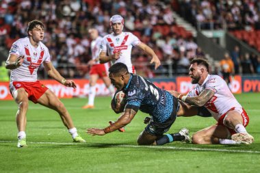 Leigh Leapords 'dan Joe Ofahengaue, 17 Temmuz 2025' te St Helens - Leigh Leopards maçında Betfred Süper Lig Turu 'na katılıyor.