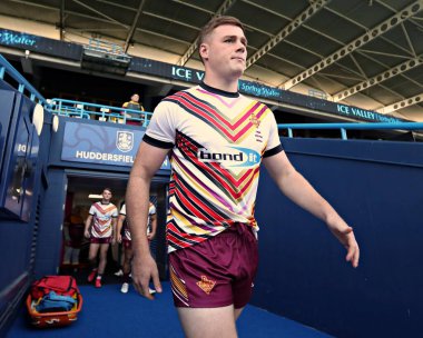 Huddersfield Giants 'tan Sam Halsall 19. Betfred Süper Ligi karşılaşmasından önce Huddersfield Giants, Wakefield Trinity' ye karşı Accu Stadyumu, Huddersfield, İngiltere, 18 Temmuz 2025