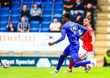 Nottingham Ormanı 'ndan Dale Taylor, 19 Temmuz 2025' te İngiltere 'nin Chesterfield kentindeki SMH Group Stadiumact Stadyumu' nda oynanan Nottingham Forest - Monaco maçında topu geçti.