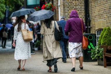 Taraftarlar Lords 'a 2. Metro Bank Bir Gün Uluslararası İngiltere Kadınlar Hindistan Kadınlarına Karşı Lords, Londra, Birleşik Krallık, 19 Temmuz 2025' ten önce geldiler.