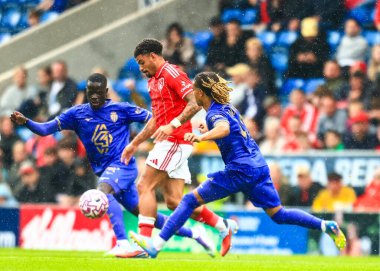 Nottingham Ormanı 'ndan Morgan Gibbs-White 19 Temmuz 2025' te İngiltere 'nin Chesterfield kentindeki SMH Group Stadiumact Stadyumu' nda oynanan sezon öncesi dostluk maçı Nottingham Forest 'a karşı Monaco maçında iş başında.